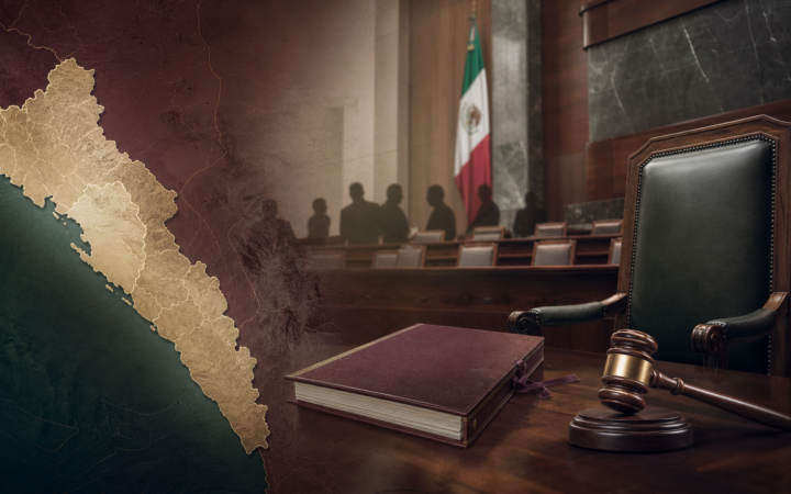 Mapa de Sinaloa, silla vacía y mazo legislativo simbolizan el proceso para nombrar gobernador interino